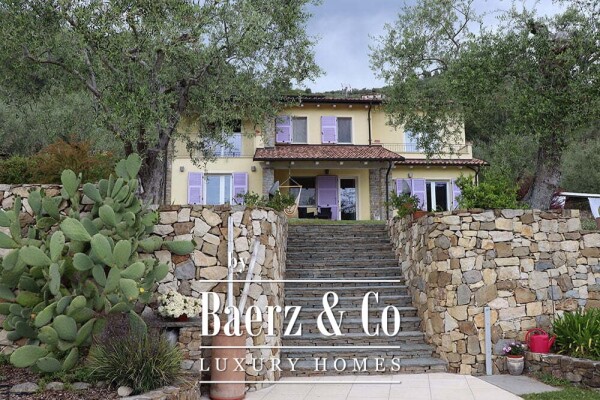 photo 2 Country house for sale 480 m²