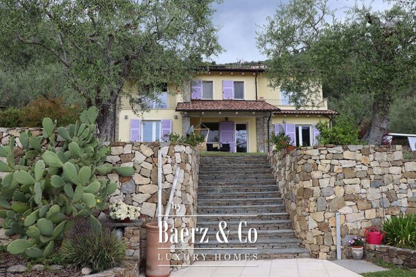 photo 1 Country house for sale 480 m²