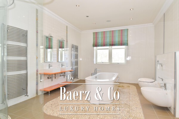 photo 37 Clarin House