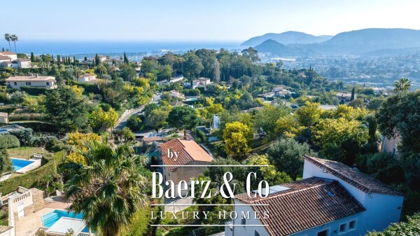 photo 12 Villa with sea view located in Mandelieu