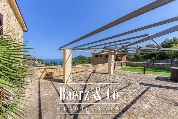 photo 17 Impressive Mansion with guest house, pool and sea views in Estellencs