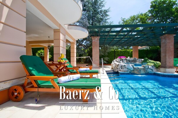 photo 16 Poreč, exclusive villa with 430 m2, attractive location