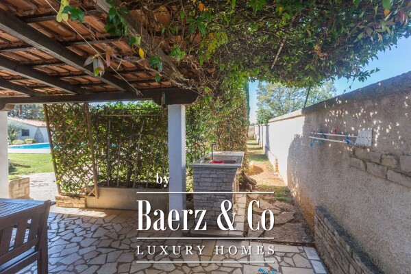 photo 13 Pula, Veli Vrh, wonderful villa plus 4 separated apartments and a pool