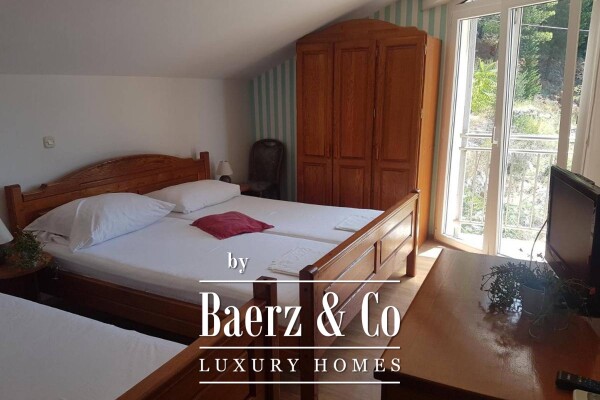 photo 6 Brela - a beautiful villa with 20 rooms and a restaurant near the sea