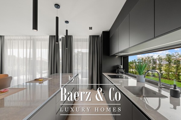 photo 10 Istria, Poreč, elegant Villa with pool and sea view ( V2 )