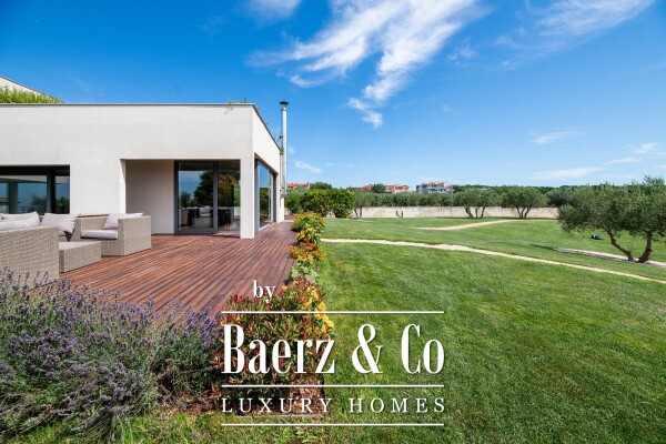 photo 83 Croatia, Istria, Umag: Stunning Villa with pool surrounded by olive groves