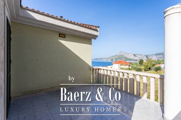 photo 5 Omiš, apartment house near the beach