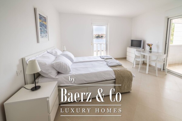 photo 73 Split, Čiovo, modern villa/boutique hotel with 8 apartments, first row to the sea