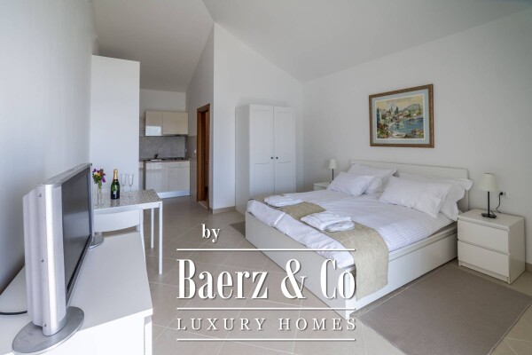 photo 84 Split, Čiovo, modern villa/boutique hotel with 8 apartments, first row to the sea