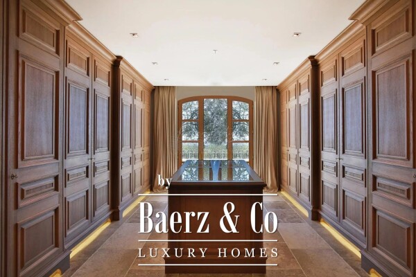 photo 20 Mougins - Situated ath the heart of the renowned village of Mougins