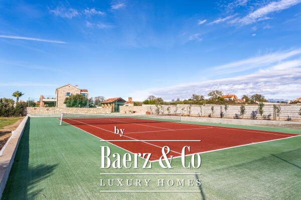 photo 40 Zadar, Murvica, spectacular stone villa with tennis court and swimming pool