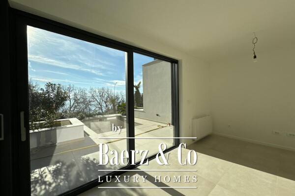 photo 16 OPATIJA, LUXURIOUS APARTMENT WITH GARDEN, SWIMMING POOL AND SEA VIEW IN TOP NEW BUILDING