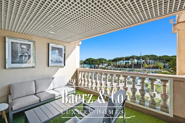 photo 2 Sea front apartment