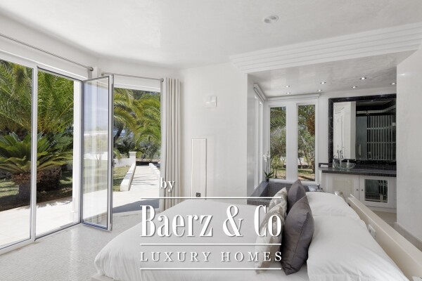 photo 33 Prestigious villa on walking distance to Cala Jondal