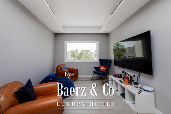 photo 19 Beautiful upgrades | Fully Furnished | Lake view