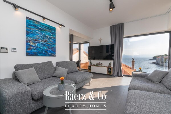 photo 10 Brač, Postira, villa with six residential units - second row from the sea