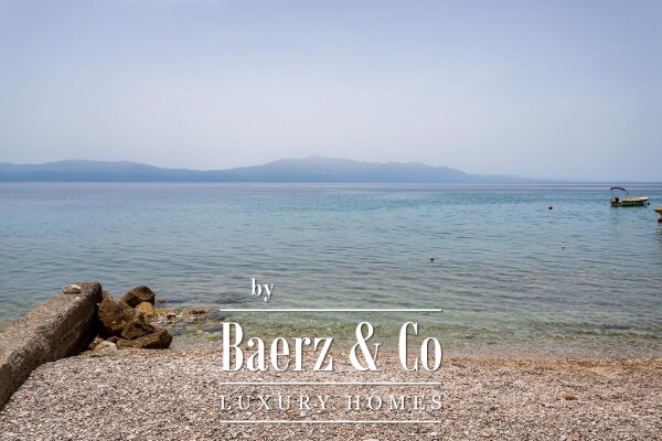 photo 27 Zaostrog, apartment house first row to the sea