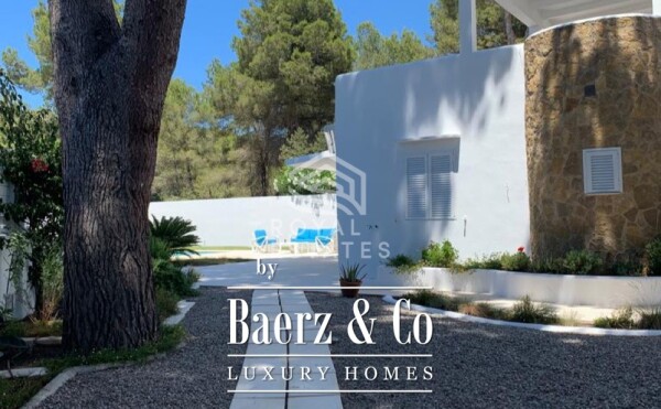 photo 3 Beautiful luxury home in Cala Tarida