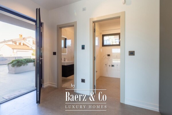 photo 14 Fažana, modern villa 275 m² on a large, immaculate garden with a heated swimming pool