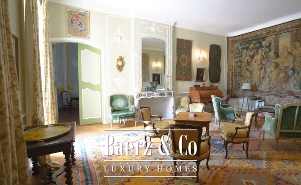 photo 24 Castle fully renovated with 16 hectares, 5.000 sqm and Helipad