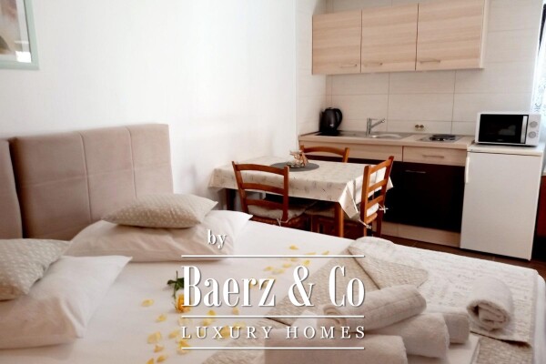 photo 31 Rovinj, Rovinjsko Selo, elegant, luxurious house 380 m2 with 4 residential units and a beauutifu...