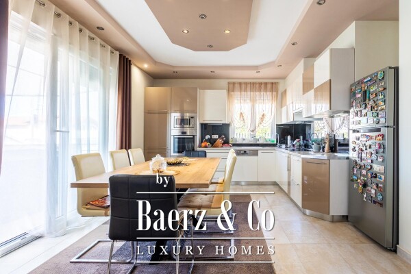 photo 1 Čiovo, Okrug Gornji, house with garden just a few steps from the sea