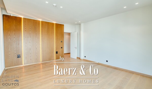 photo 12 Contemporary Villa in Voula