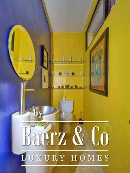 photo 11 Villa Rosa - Perfection in Santa Ana district, 3 bedroom + garage