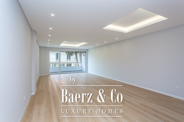 photo 2 Luxury apartment with 3 suites in the center of Carcavelos