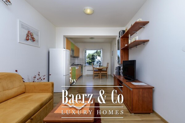 photo 4 Blace, first row to the sea, residential building