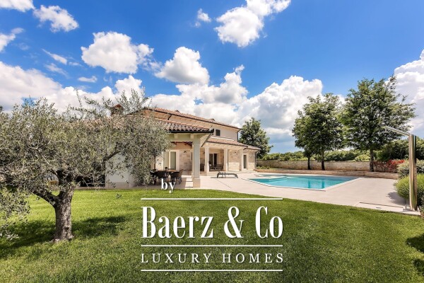 photo 33 Luxury Villa with a large pool and complete privacy – near Poreč