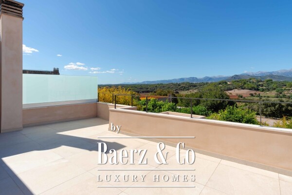 photo 14 Exquisite renovated townhouse with pool and mountain view