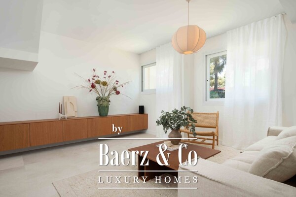 photo 3 Triplex Penthouse with sea views