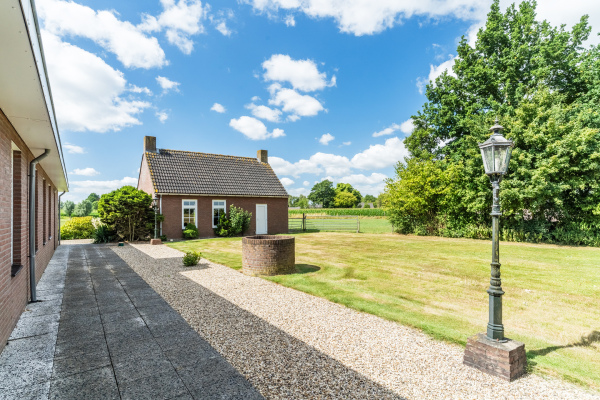 photo 44 Heuvelstraat 8