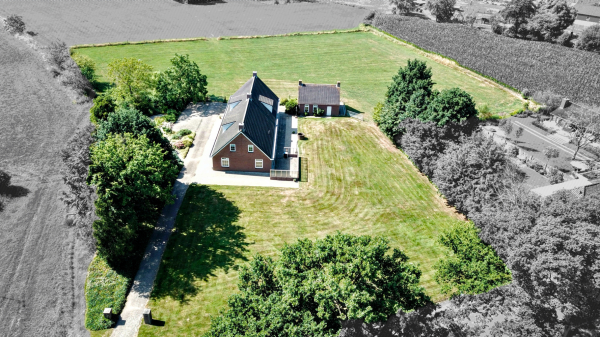 photo 56 Heuvelstraat 8