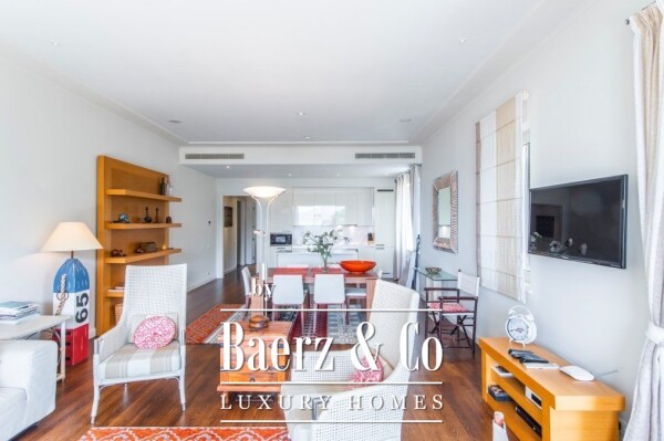 photo 7 Spacious Apartment with a Sea View in Tivat