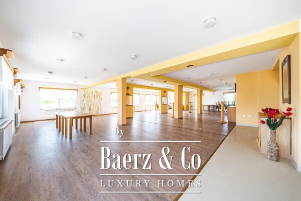 photo 16 Appartment and office building, Igrišće