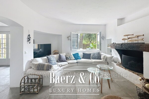 photo 4 house with garden, within walking distance of the sea