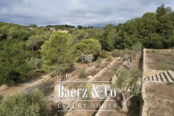 photo 5 Sole Agent : 1 hectare plot within walking distance of the village