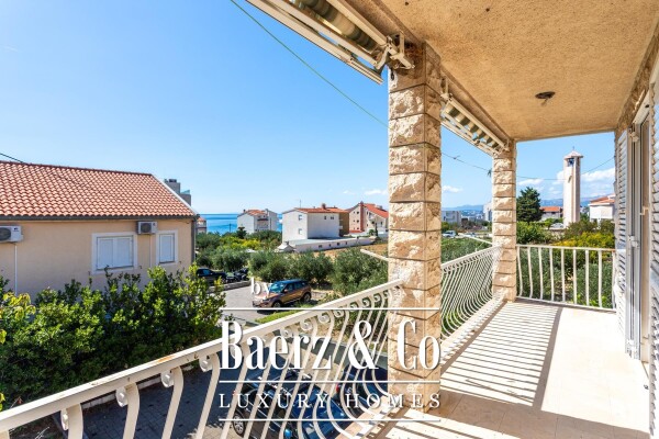 photo 18 Podstrana, house with three units and garage - near the sea