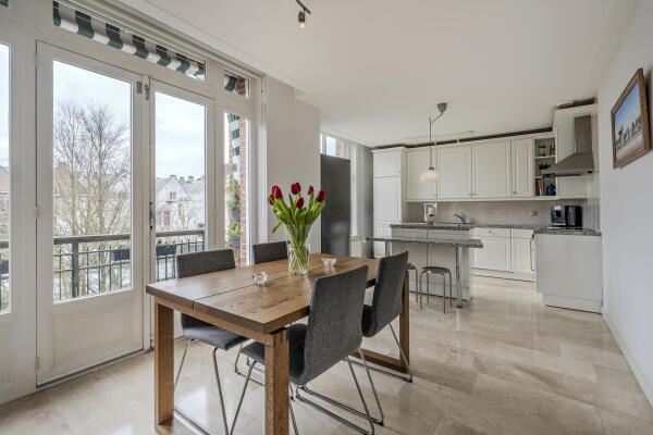 photo 4 Vossiusstraat 6 E