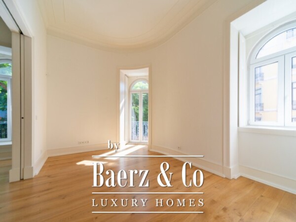 photo 5 3 bedroom flat in a Pombaline building, with open views and garage