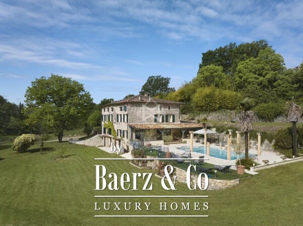 photo 3 Fayence canton, old oil mill from the 14th century