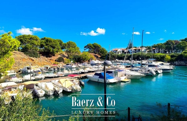 photo 3 EXCLUSIVE SEAFRONT VILLAS IN CALAN BUSQUETS, CIUTADELLA