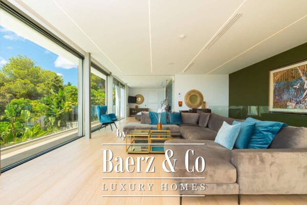 photo 11 Beautiful luxury home in Cap Martinet, Cap Martinet