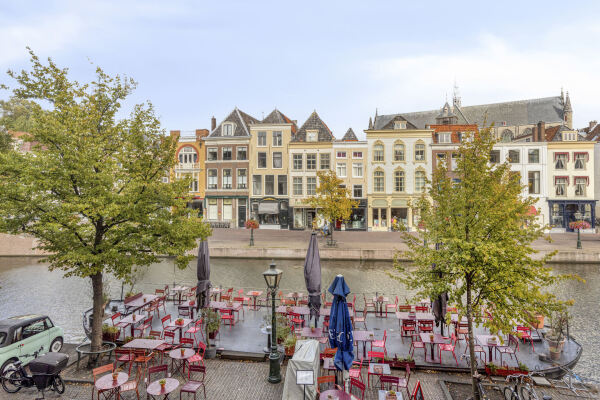 photo 42 Dwars Koornbrugsteeg 8