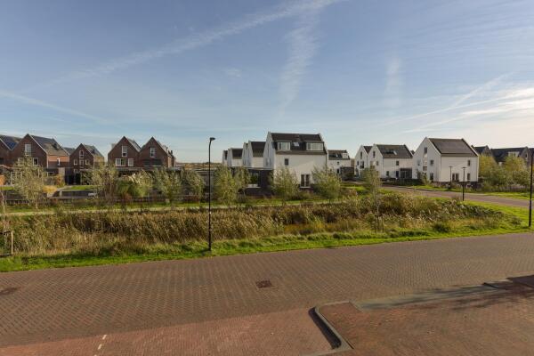 photo 46 Waterpeil 52