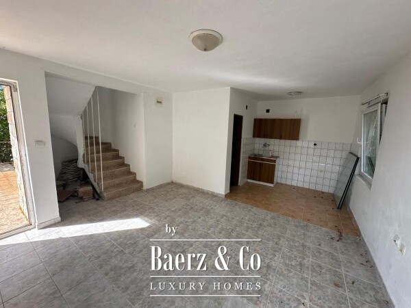 photo 9 House with a Plot in a Premium Location for Renovation