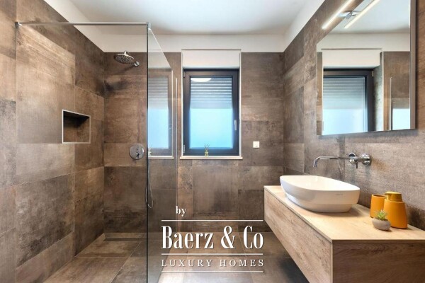 photo 26 Istria, Svetvinčenat, modern luxury villa with a heated swimming pool