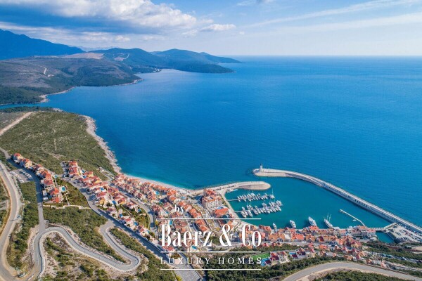 photo 2 Luxury Apartment in Montenegro with a Sea View